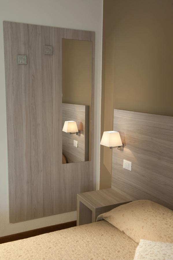 Valentina Hotel 2*